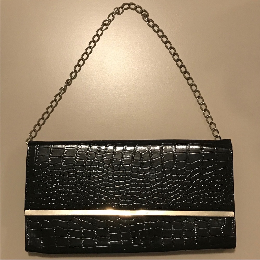 👛 Vintage Style Convertible Clutch with Chain Strap